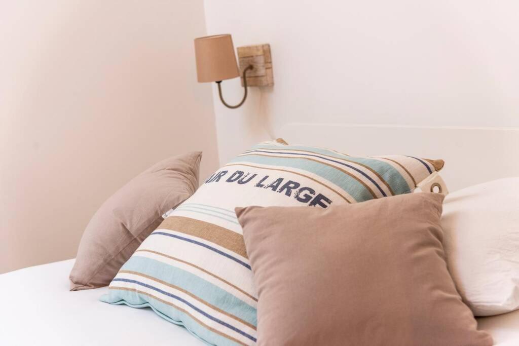 Appartement 2 Personnes, Place St Sauveur A 2Min Caen Esterno foto